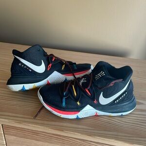 Nike Kyrie 5 Friends Basketball Sneakers